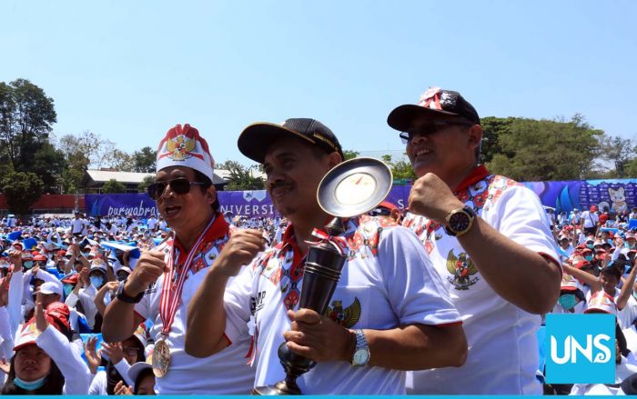 UNS Bikin Rekor Peragaan Bahasa Isyarat Terbanyak