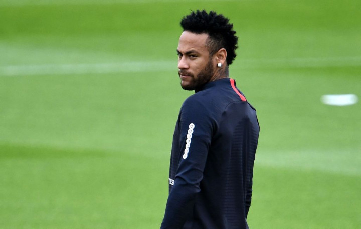 Dihujat Fan PSG, Neymar Curhat di Media Sosial