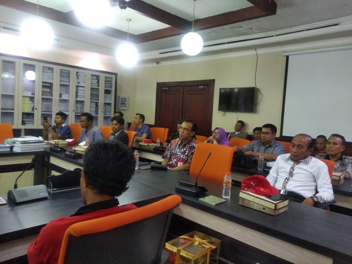 Lapak Digusur, PKL Benteng Surabaya <i>Ngadu</i> ke DPRD