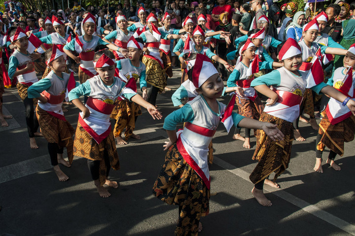 Kemeriahan Karnaval HUT RI di Sejumlah Daerah