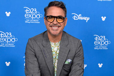 Robert Downey Mengaku Pernah Ditangkap karena Merokok Ganja di Disneyland
