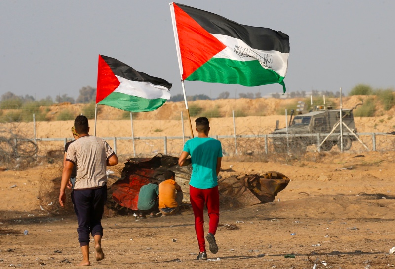 Israel potong pasokan bahan bakar pembangkit listrik yang digunakan untuk warga Palestina. Foto: AFP.