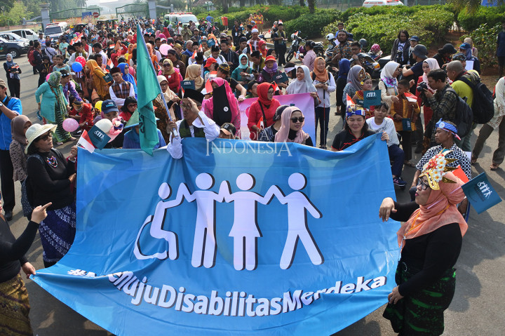 Penyandang Disabilitas Gelar Pawai Budaya Tolak Diskriminasi