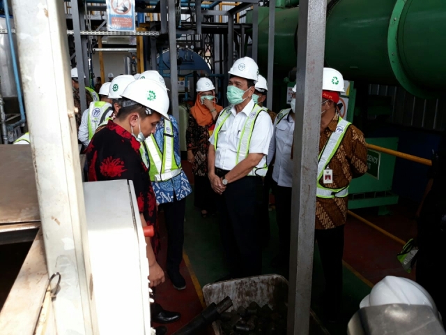 Menko Luhut Pastikan PLTSa Solo Siap Dibangun