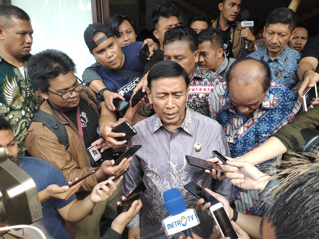 Wiranto Jamin Tarik Pasukan Dari Papua Medcom Id