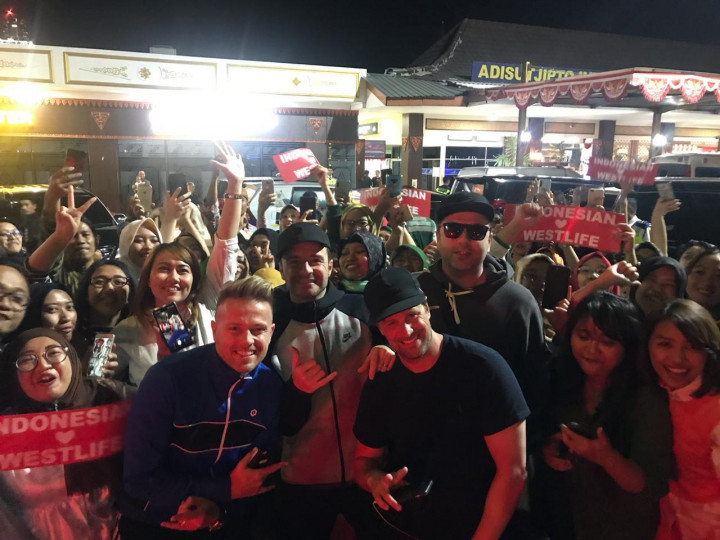 Westlife Tiba di Yogyakarta untuk Konser di Candi Borobudur