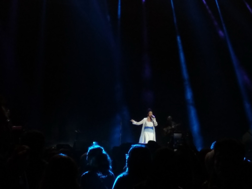 Yura Yunita di panggung pelataran Candi Borobudur, Magelang, Jawa Tengah, Sabtu, 31 Agustus 2019. (Foto: Medcom.id/Cecylia Rura)
