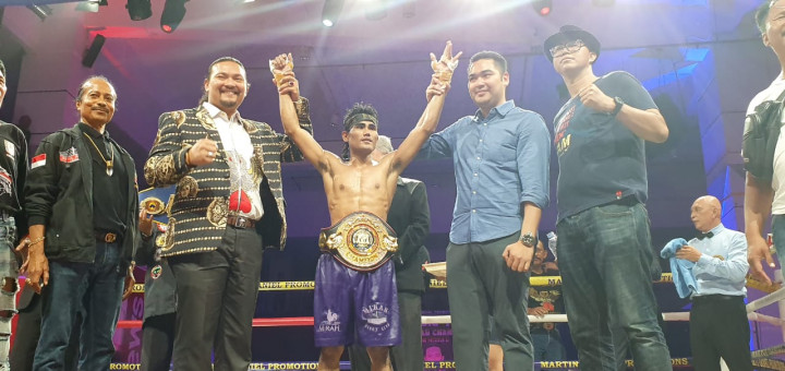 Andika D'Golden Boy Pertahankan Sabuk Juara WBA Asia