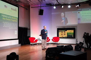 Perang Dagang Respons AS atas Komitmen Tiongkok