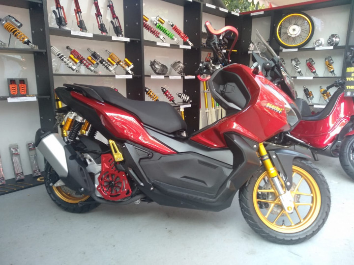 Komponen Aftermarket Honda ADV150 Mulai Berseliweran