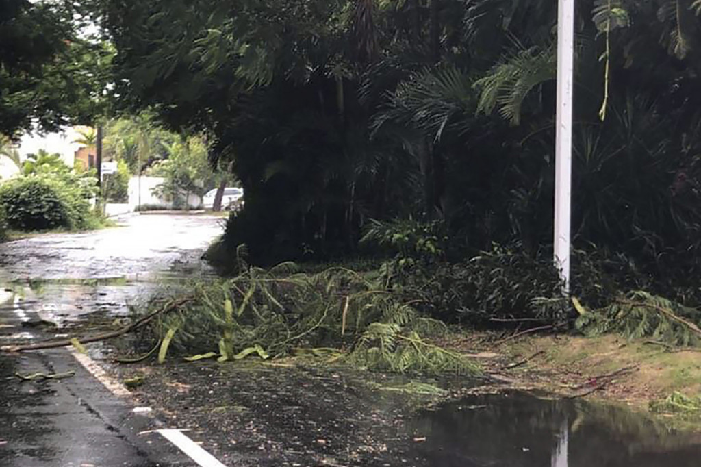 Badai Dorian Hantam Bahama