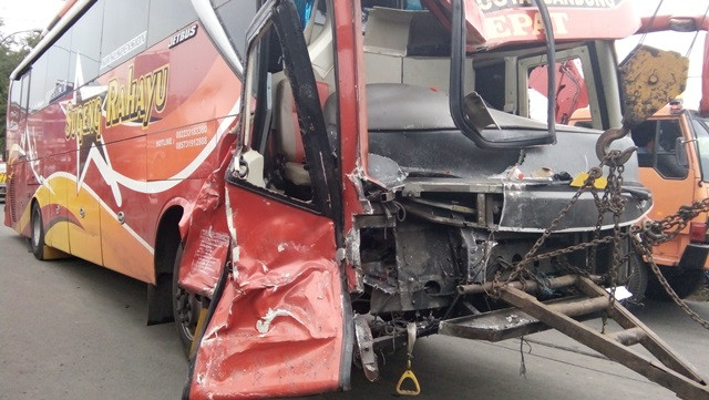 Korban Keccelakaan Cipularang Dirujuk ke Empat RS