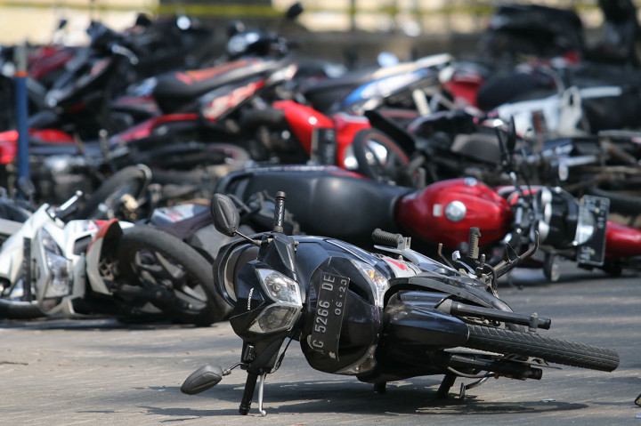 Kerusakan Akibat Ricuh Suporter Persik-PSIM