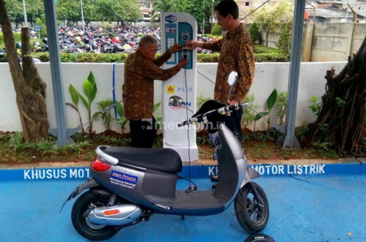  Swasta Dipersilakan Bangun <i>Charging Station</i> Mobil Listrik