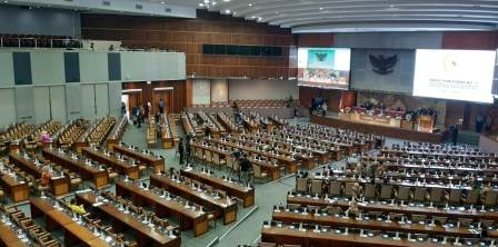 DPR Menyetujui Pembahasan Revisi UU KPK dan MD3