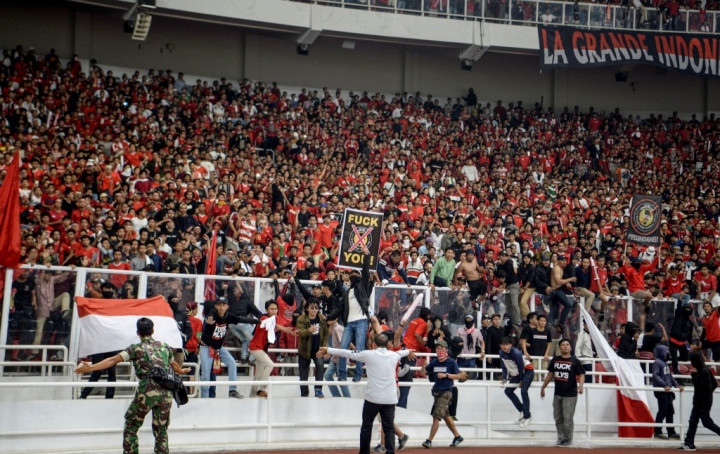 FAM akan Laporkan Kericuhan di SUGBK ke FIFA