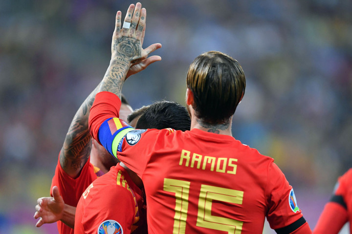 Spanyol Tundukkan Rumania 2-1