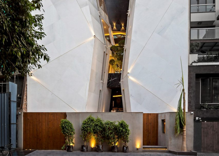 Rumah Unik Tanpa Jendela di India