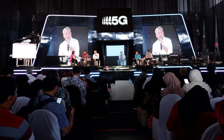 Tri Uji Koneksi 5G di Surabaya