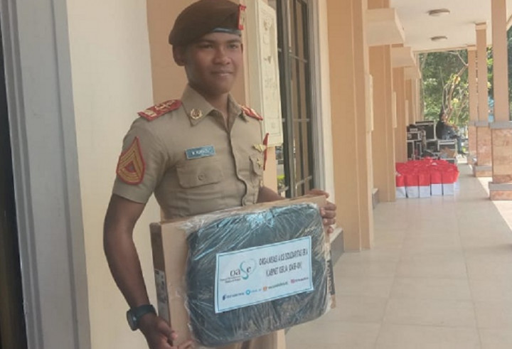 Tanya Jawab Ibu Negara Berhadiah Gadget