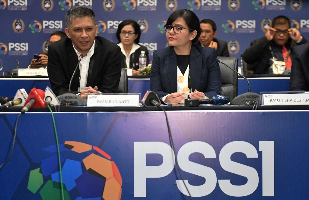 Sekjen PSSI Ratu Tisha Destria (kanan) (ANTARA FOTO/Akbar Nugroho Gumay)