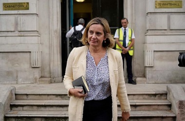 Protes Isu Brexit, Menteri Senior Inggris Mundur