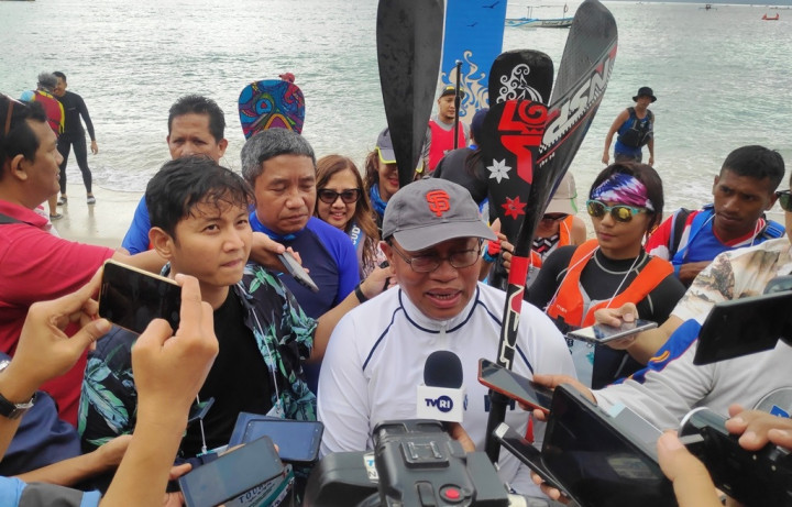 Dukung Ekowisata Trenggalek, BPJSTK Bagikan Bibit Terumbu Karang