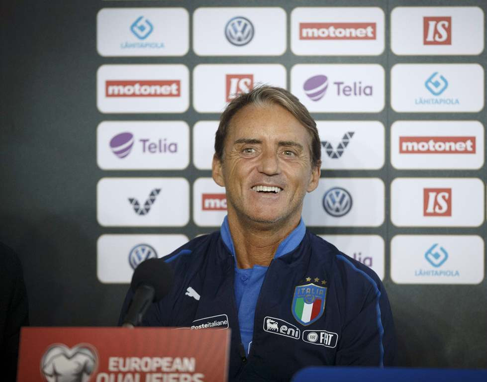 Pelatih timnas Italia, Roberto Mancini (AFP/Kalle Parkkinen)