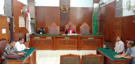 Hakim Pengadilan Negeri Jakarta Selatan menolak permohonan praperadilan yang diajukan istri dari tersangka kasus kepemilikan senjata api, Kivlan Zen, Dwitularsih Sukowati. Foto: Medcom.id/Candra Yuri Nuralam 