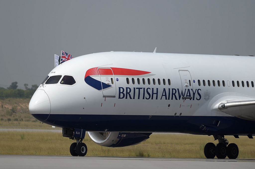 Pesawat maskapai British Airways di London, 3 Juni 2019. (Foto: AFP/AAMIR QURESHI)