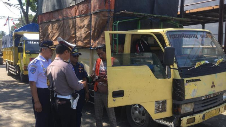 15 Truk Terjaring Operasi Patuh Semeru dalam Sehari