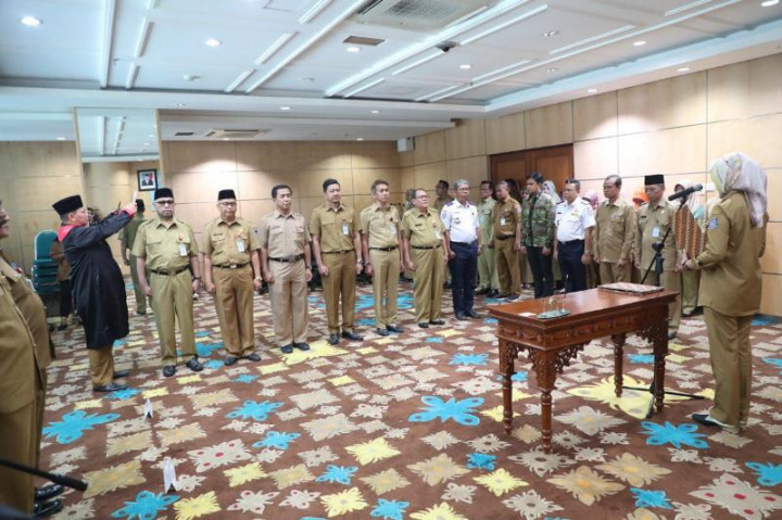 Pemkot Tangsel Rotasi Tujuh Kepala Dinas