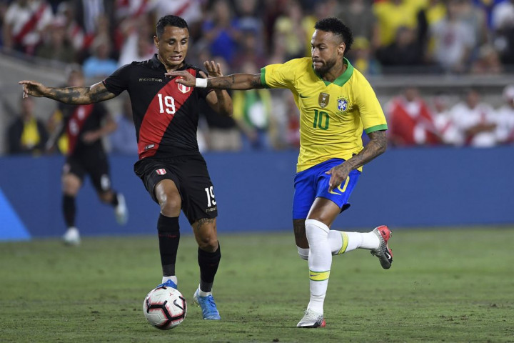 Neymar Main, Brasil Dibungkam Peru
