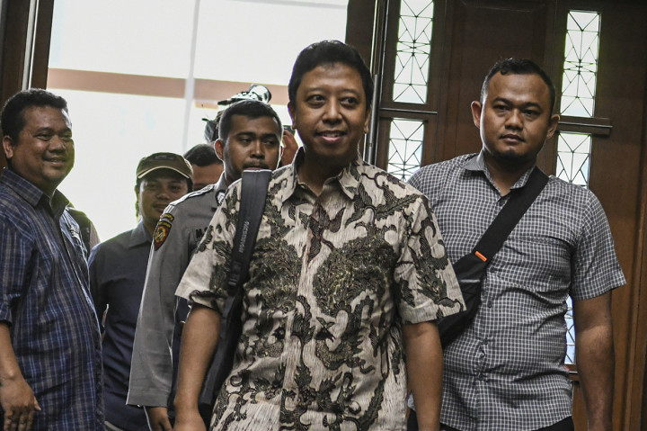 Romahurmuziy Didakwa Terima Suap Rp325 Juta