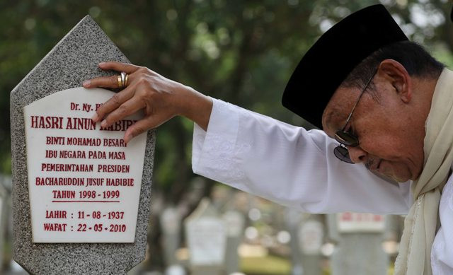 BJ Habibie dan Cinta Sejatinya