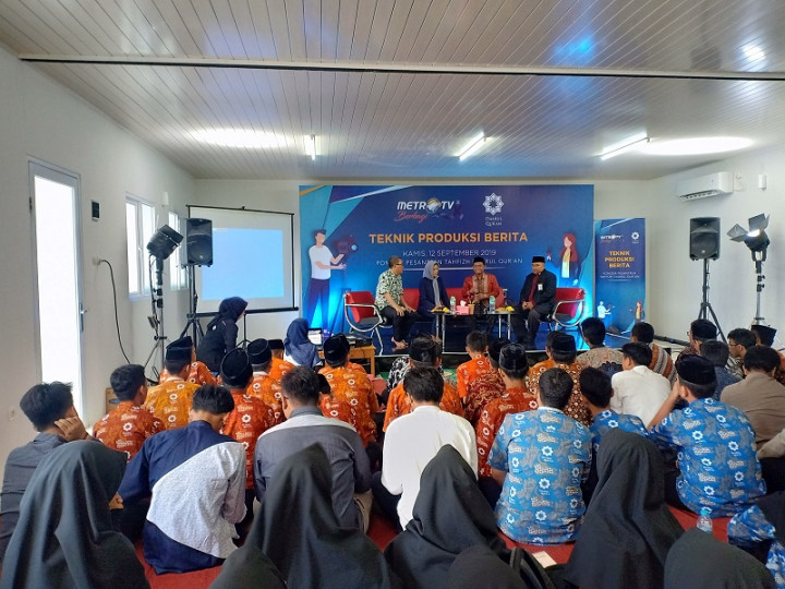 Metro TV Ajarkan Prinsip Produksi Berita di Ponpes Daarul Quran