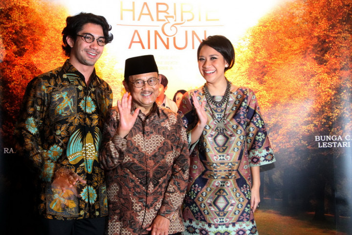 Amanat Habibie yang Selalu Dipegang Teguh Reza Rahadian