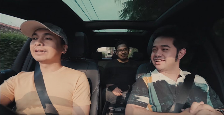 Raditya Dika Mereunikan Pemeran Serial Malam Minggu Miko