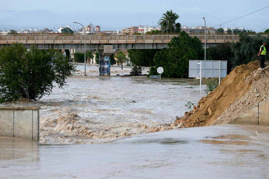 Enam Orang Tewas Akibat Banjir Bandang di Spanyol
