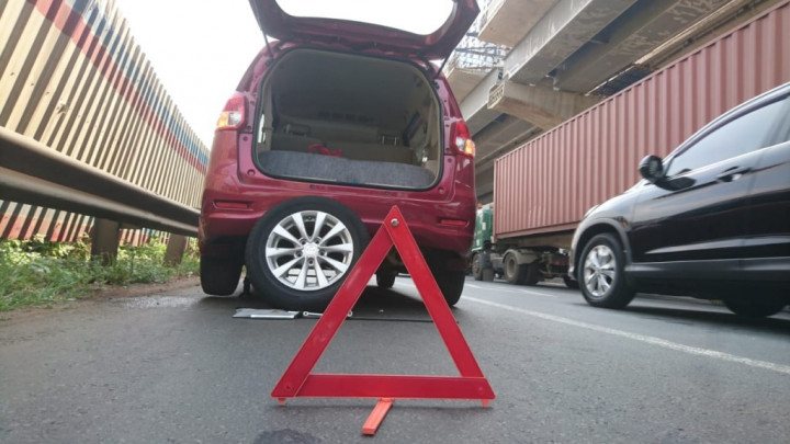 Kelebihan & Kekurangan Tekanan Angin Bisa Sebabkan Ban Meledak