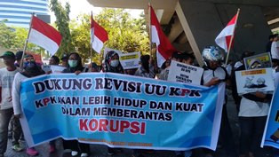 Pendukung Yakin Revisi UU KPK untuk Penguatan