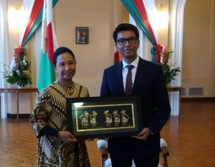 Menteri Rini: Indonesia Bantu Madagaskar Bangun Infrastruktur