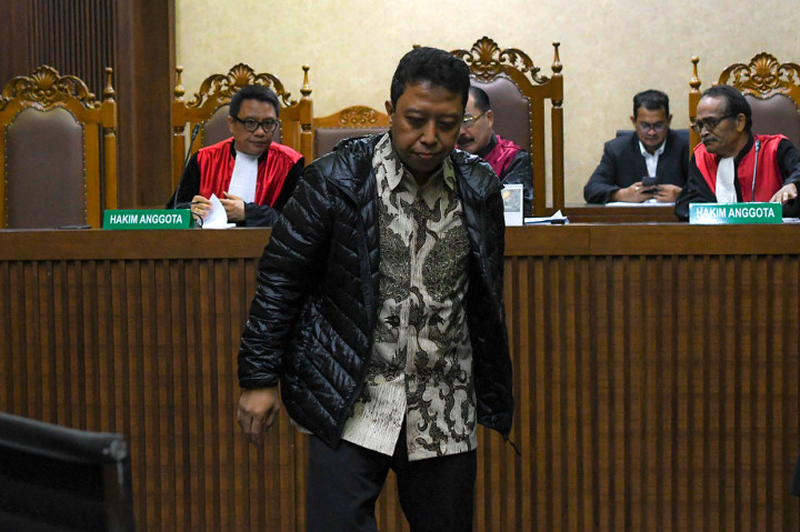 Sakit, Sidang Romahurmuziy Ditunda