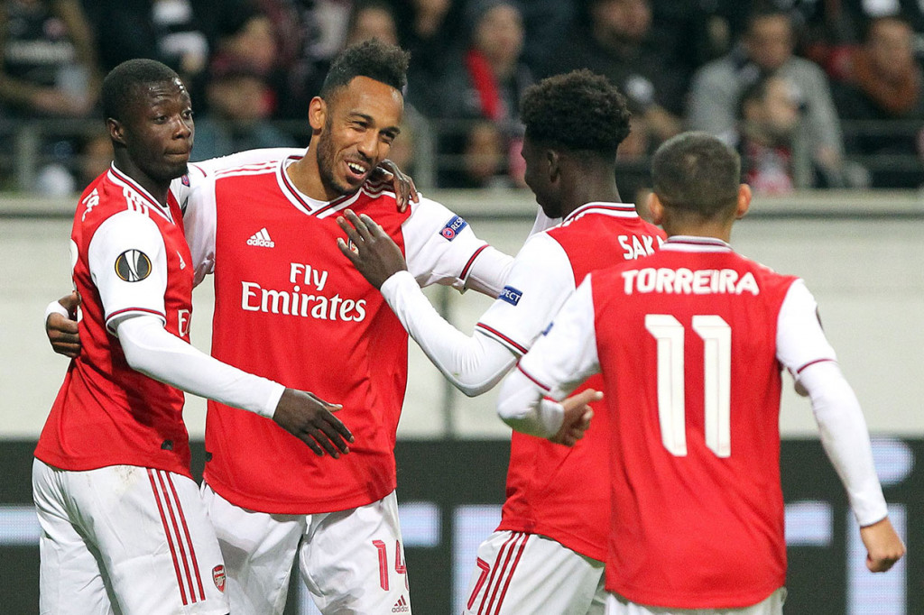 Arsenal Tekuk Eintracht Franfurt 3-0