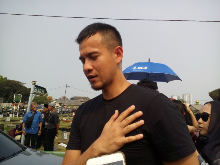 Herjunot Ali Antusias Sambut Sekuel Film 5 Cm