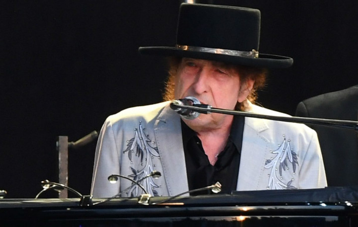 Bob Dylan Disebut Meninggal 11 Tahun Lalu oleh Aplikasi Milik Apple