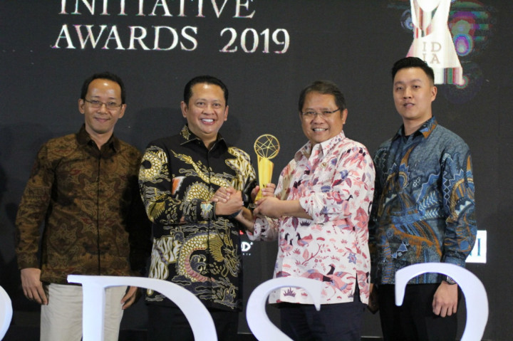 Ketua DPR Raih Penghargaan Inisiatif Digital Indonesia