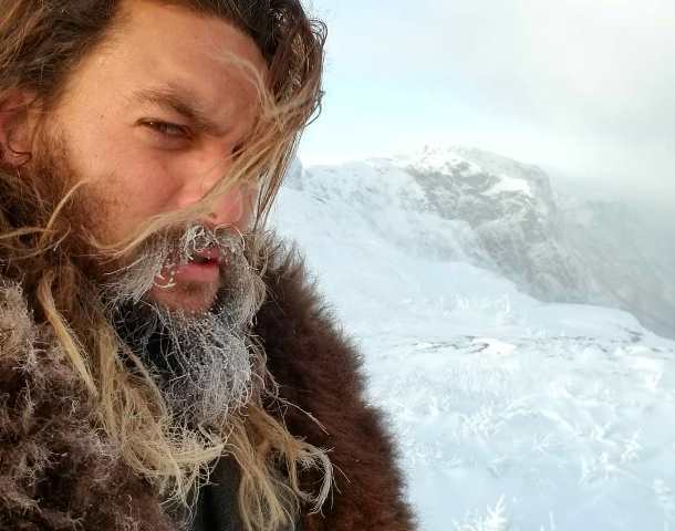 10 Pria Keren Berambut Panjang