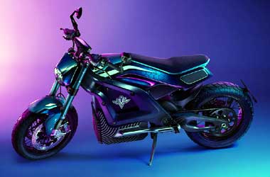 Italian Volt Lacama Tracker, Motor Kustom Bertenaga Lsitrik