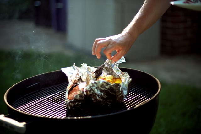 Inilah Alasan Alumunium Foil Punya Sisi Kusam dan Mengilat